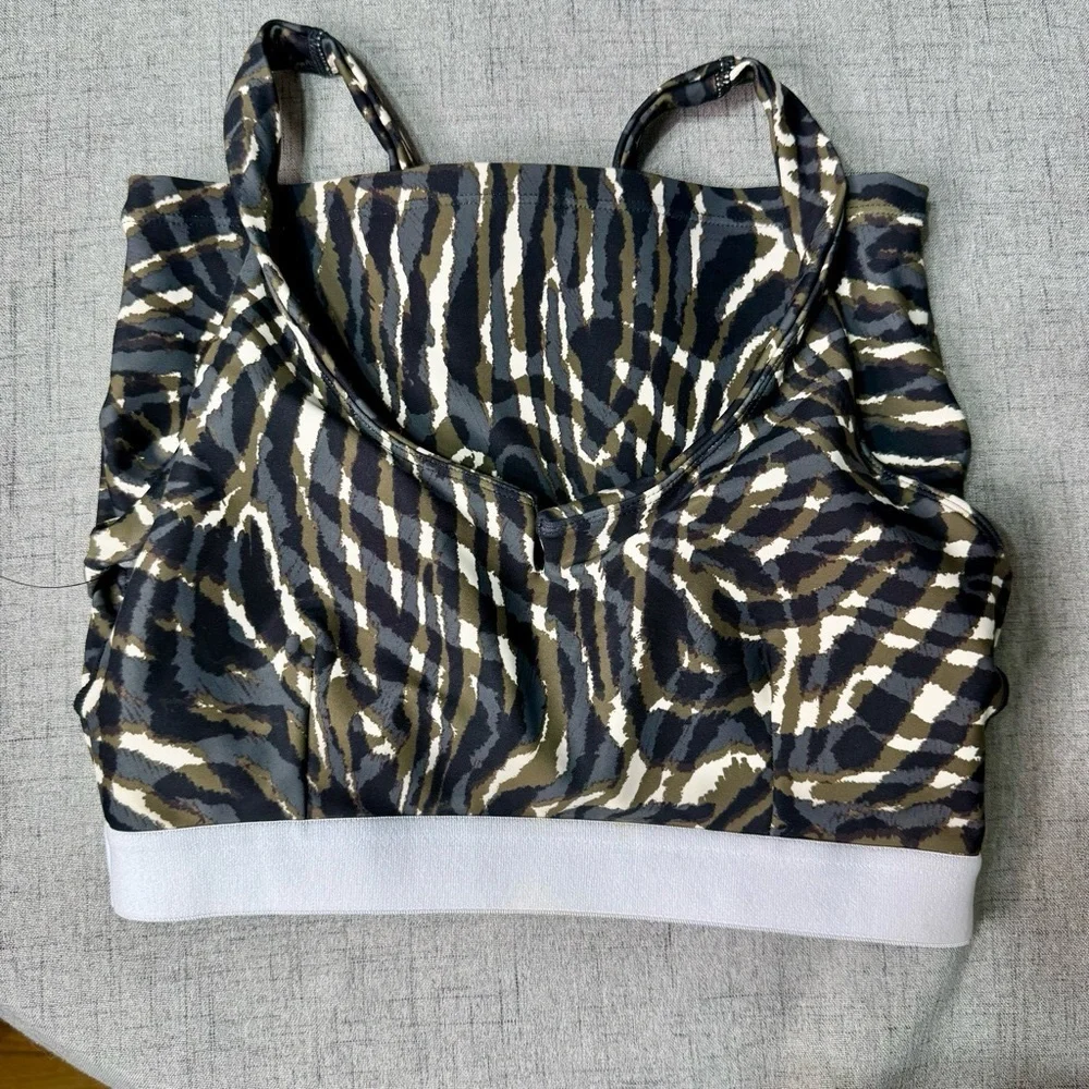 Sage Collective Cropped Sports Bra Athletic Crop Top Small